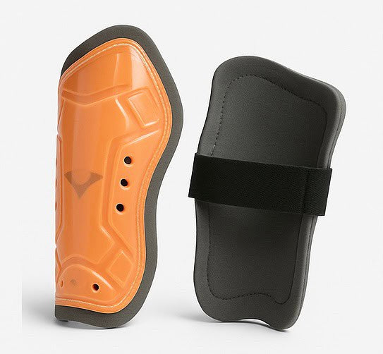 Football shin guard – Football (2)