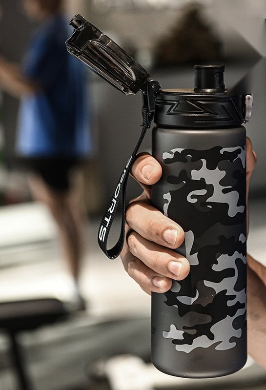 Lightning water bottle – Water Bottles & Shakers (7)