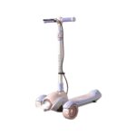 ⁦3-Wheel Scooter with Lights and Brake⁩ - الصورة ⁦4⁩
