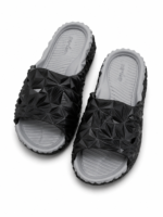  Men’s Crocs Slides